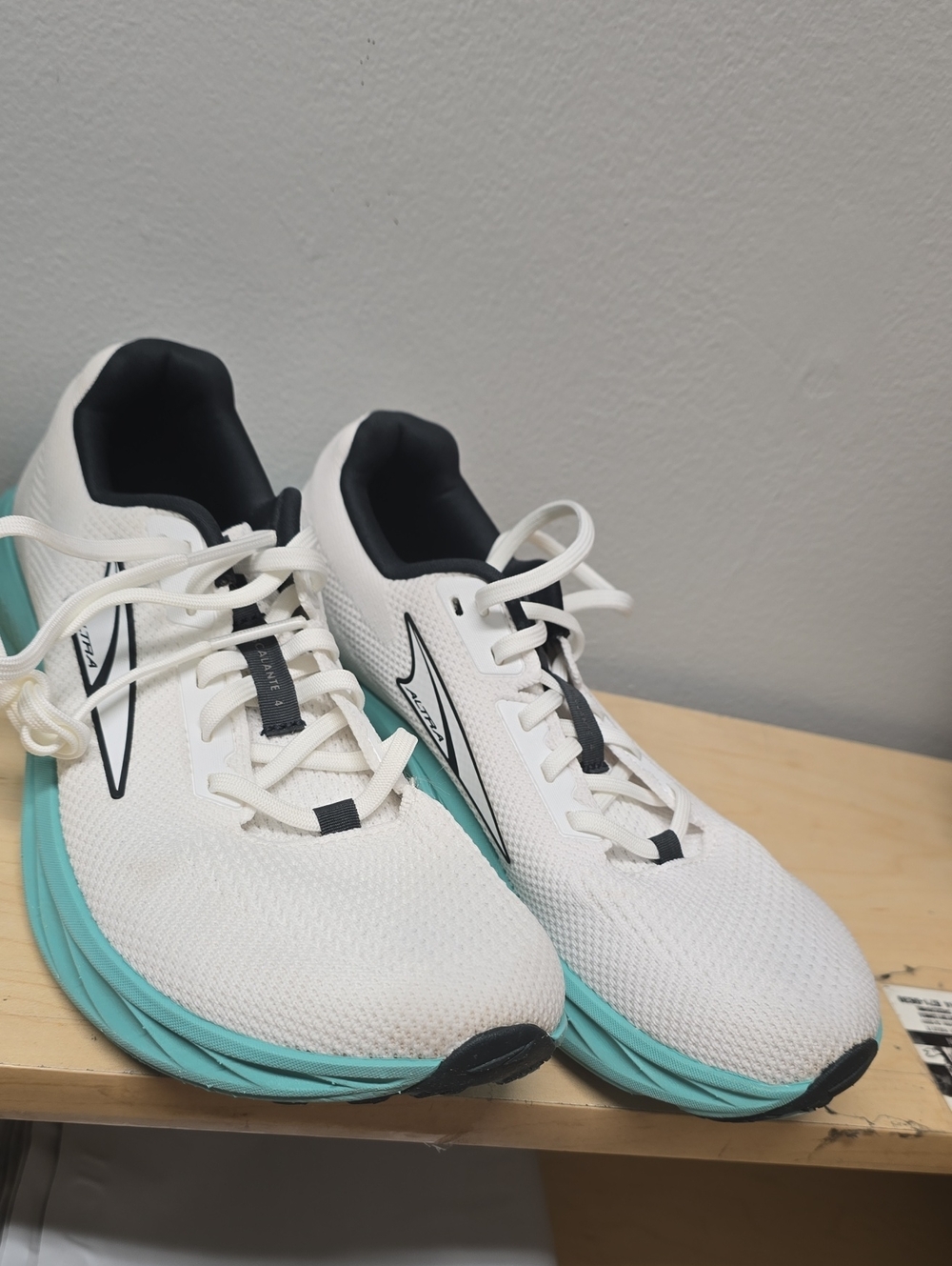 Altra Women's White and Teal Running Sneakers